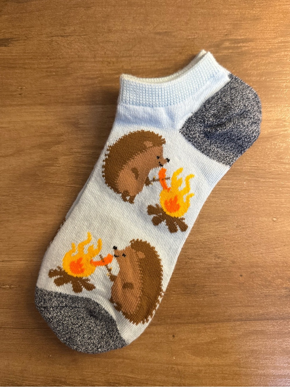 NWT Hedgehog Campfire Low Rise Socks - Picture 5 of 6